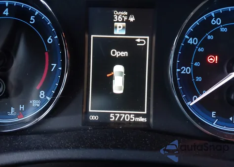 2017 Toyota Corolla Se z USA, uszkodzony, nr VIN 2T1BURHE5HC958828